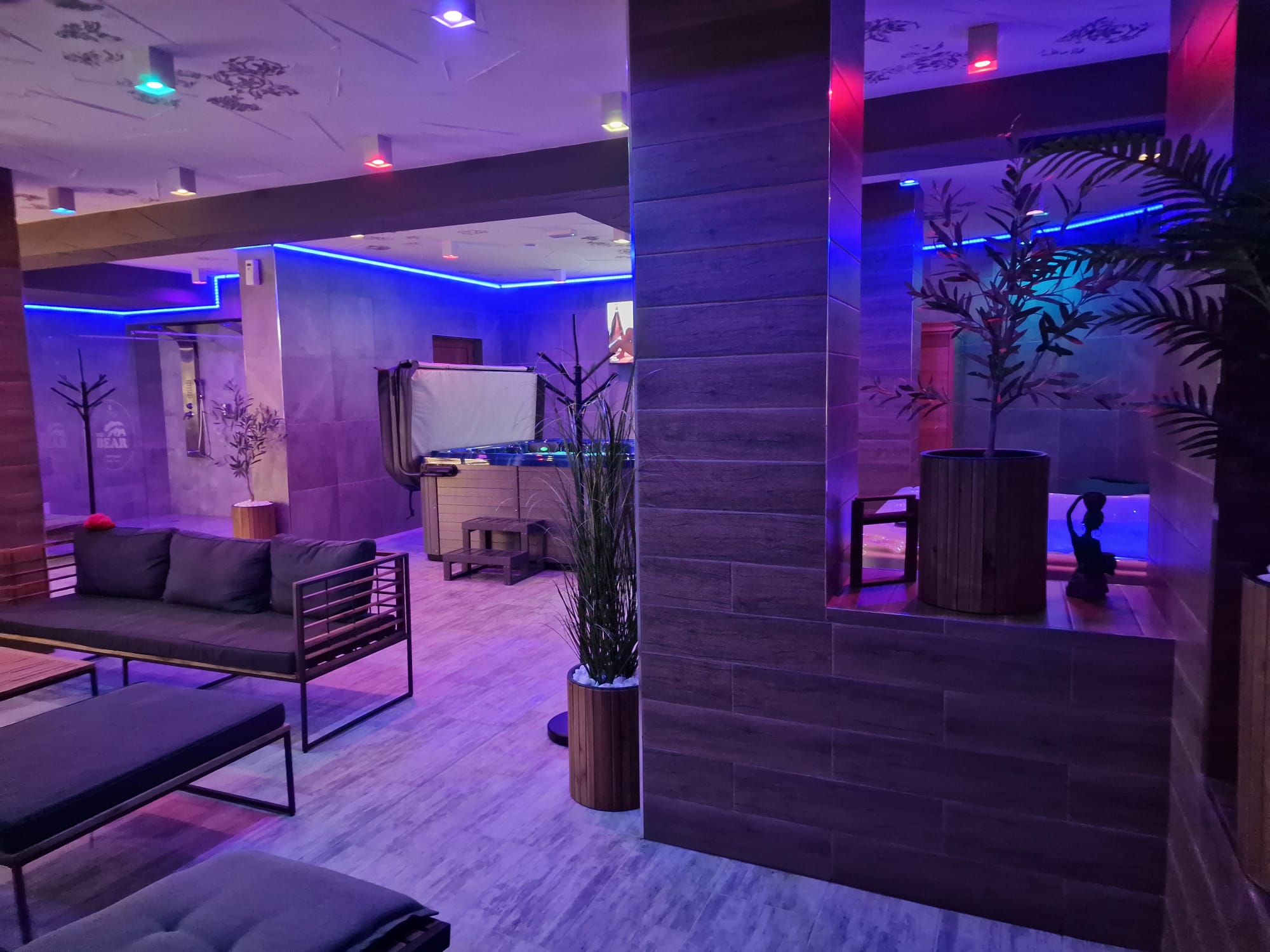 SPA Gallery 2